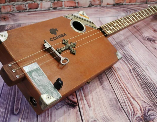 Сигарбокс гитара "OldFox"